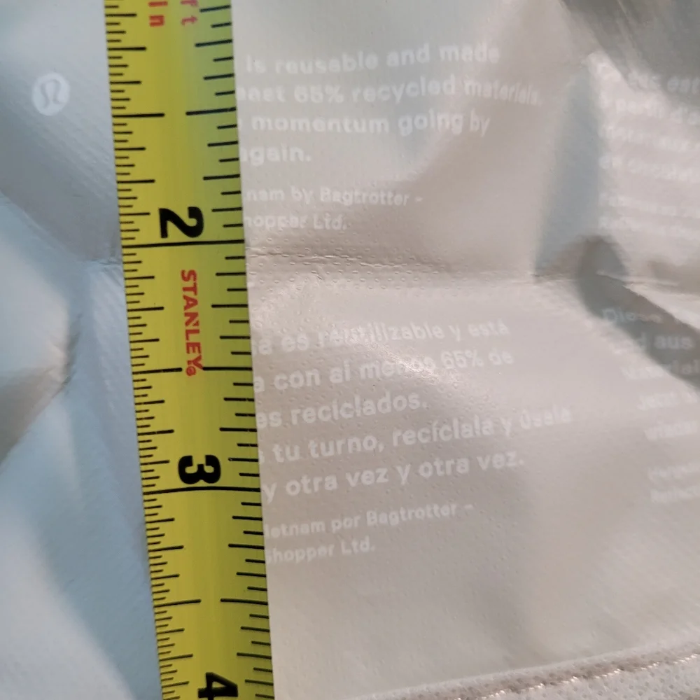 Lululemon reusable bag